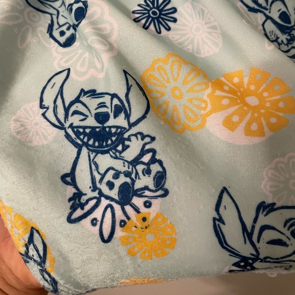 Disney Store stitch 2-piece girls swimsuit in size 7/8 - Picture 3 of 4